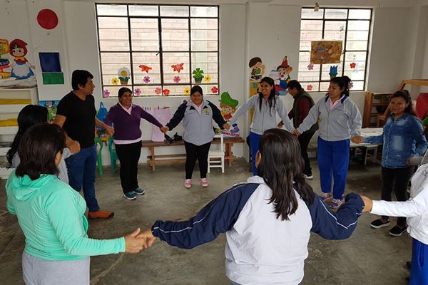 Mayor capacitación, mejores aprendizajes en PRONOEI de Chilca