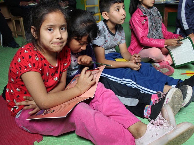 Fenix y su valioso aporte al aprendizaje de niños y niñas de Chilca