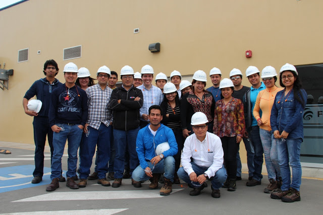 Alumnos de postgado de la PUCP visitaron la central termoeléctrica de Fenix Power