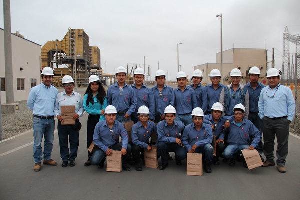 Alumnos de la Universidad Nacional del Santa visitaron la central termoeléctrica de Fenix Power