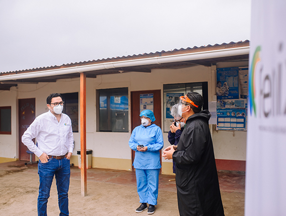 Fenix entrega 1500 pruebas serológicas a Microred de Salud de Chilca