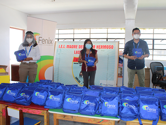 Fenix entrega útiles escolares a instituciones educativas de Chilca