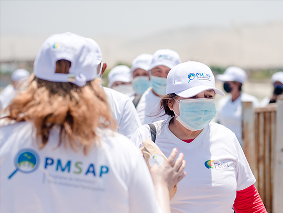 Primer Comité de Monitoreo Social y Ambiental Participativo de Fenix inauguró su creación con limpieza de lagunas