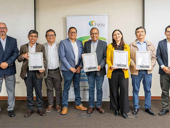 Fenix facilita certificación de energía renovable para seis empresas clientes