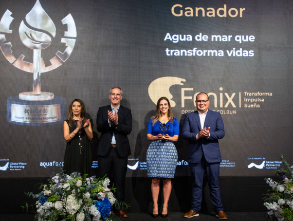 Fenix recibe el Sello Empresa Hídricamente Responsable 2025 por innovador  programa de gestión hídrica